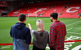 巴萨16岁天才亚马尔破纪录，成欧冠最年轻进球者