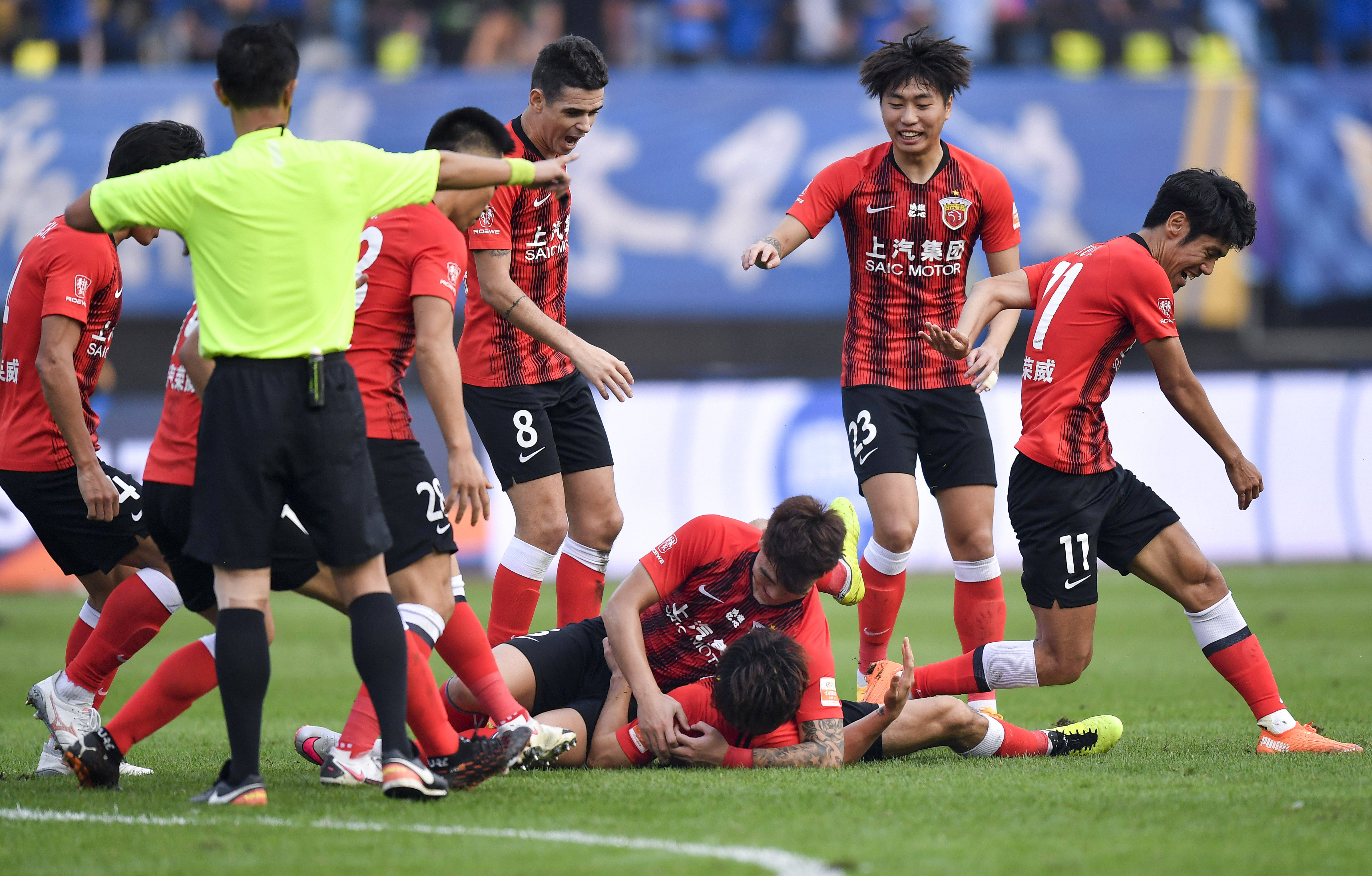 能够激发一 能够激发一